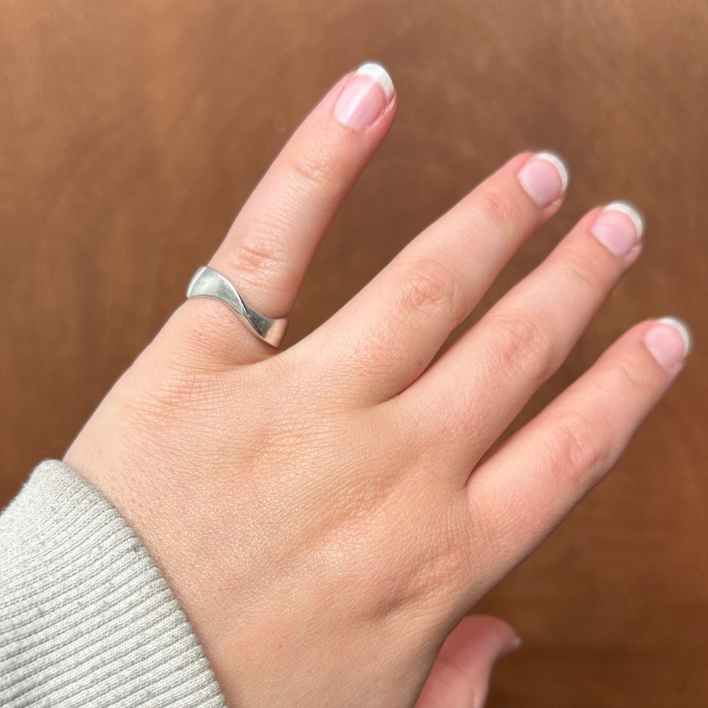 Sterling Silver Wave Ring Size 6